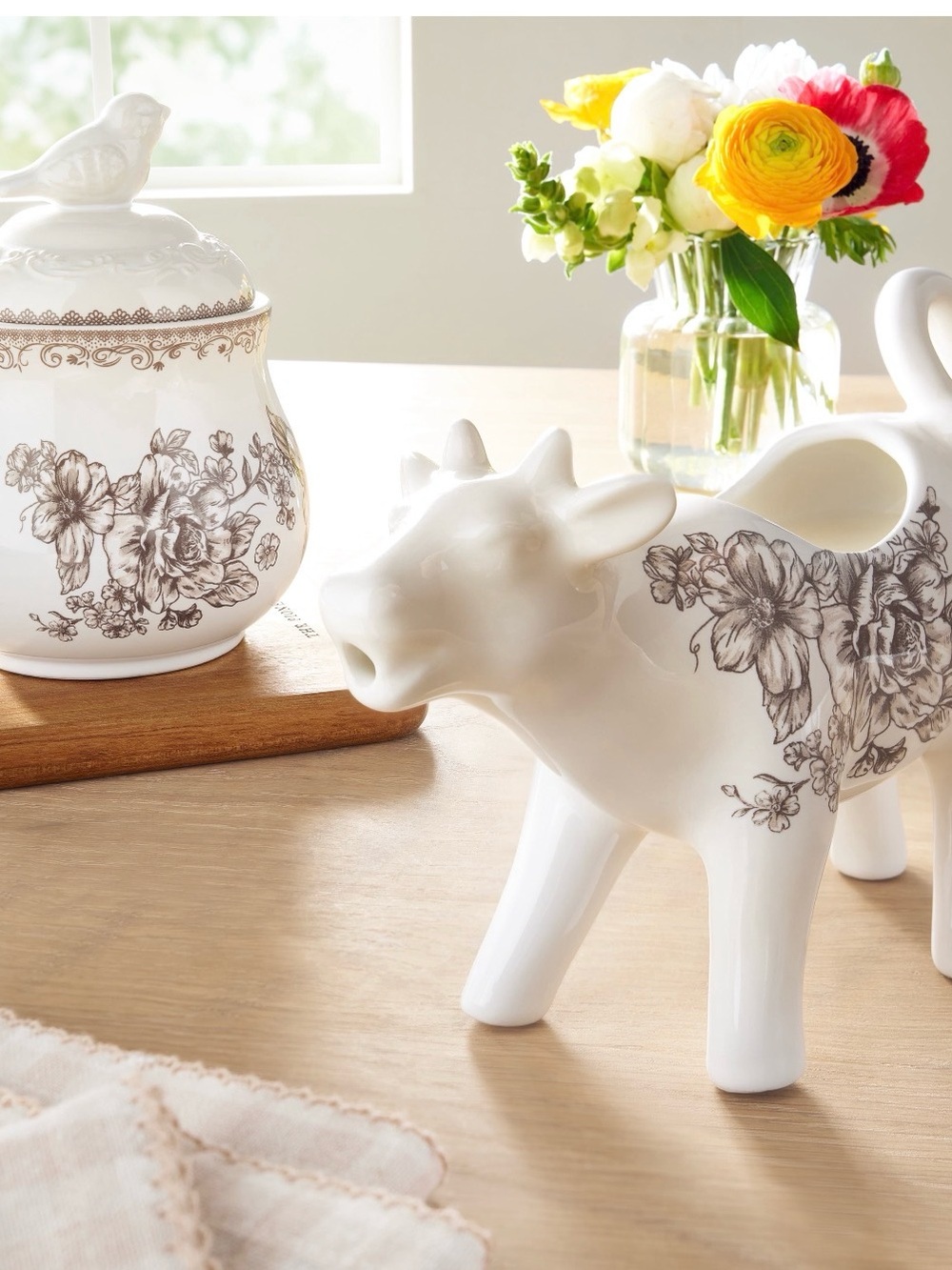 The Pioneer Woman Agatha Brown Ceramic Cow Creamer and Sugar Bowl